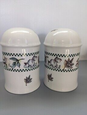 Disney Winnie The Pooh Ceramic Salt And Pepper Shakers Vintage Kitchen Decor